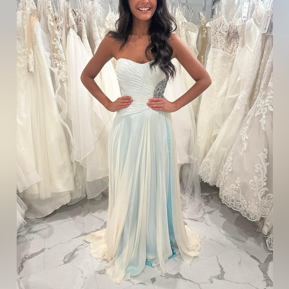 White Sherri Hill with blue underlay perfect for prom or pageant - Picture 3 of 5